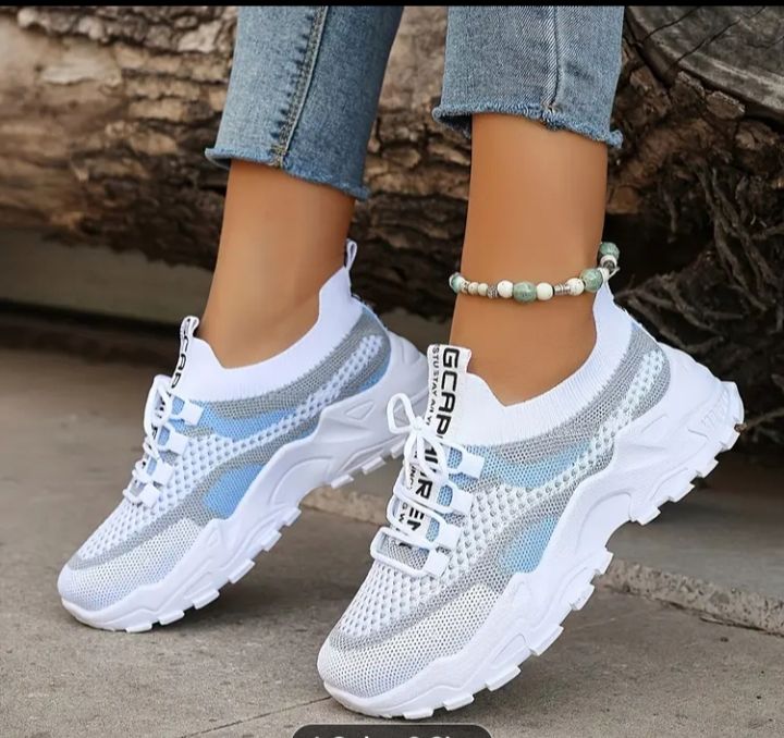 Breathable Mesh Sneakers_thumbnail_0